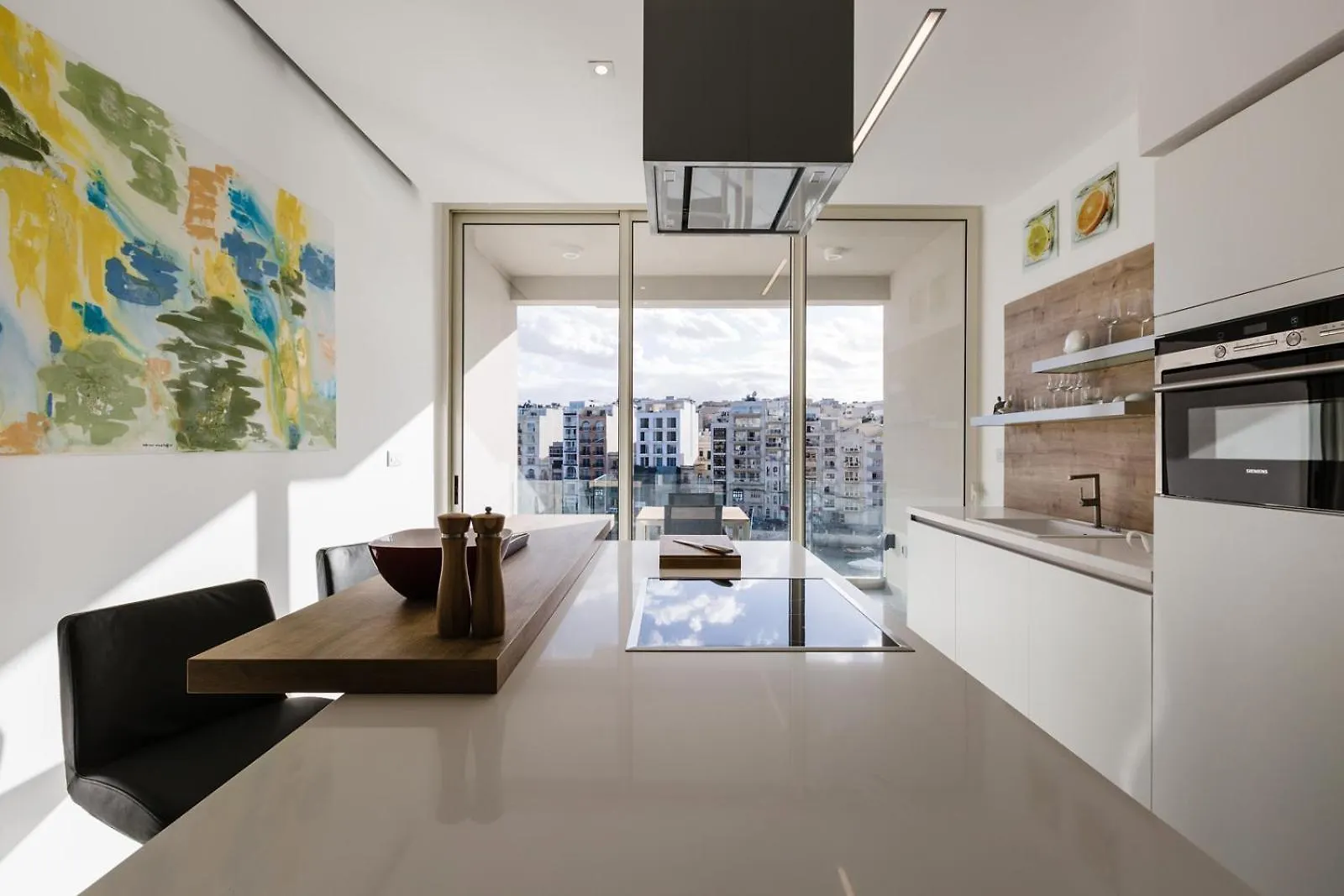 Superb Southfacing Apartment In The Heart Of St.Julians Saint Julian's