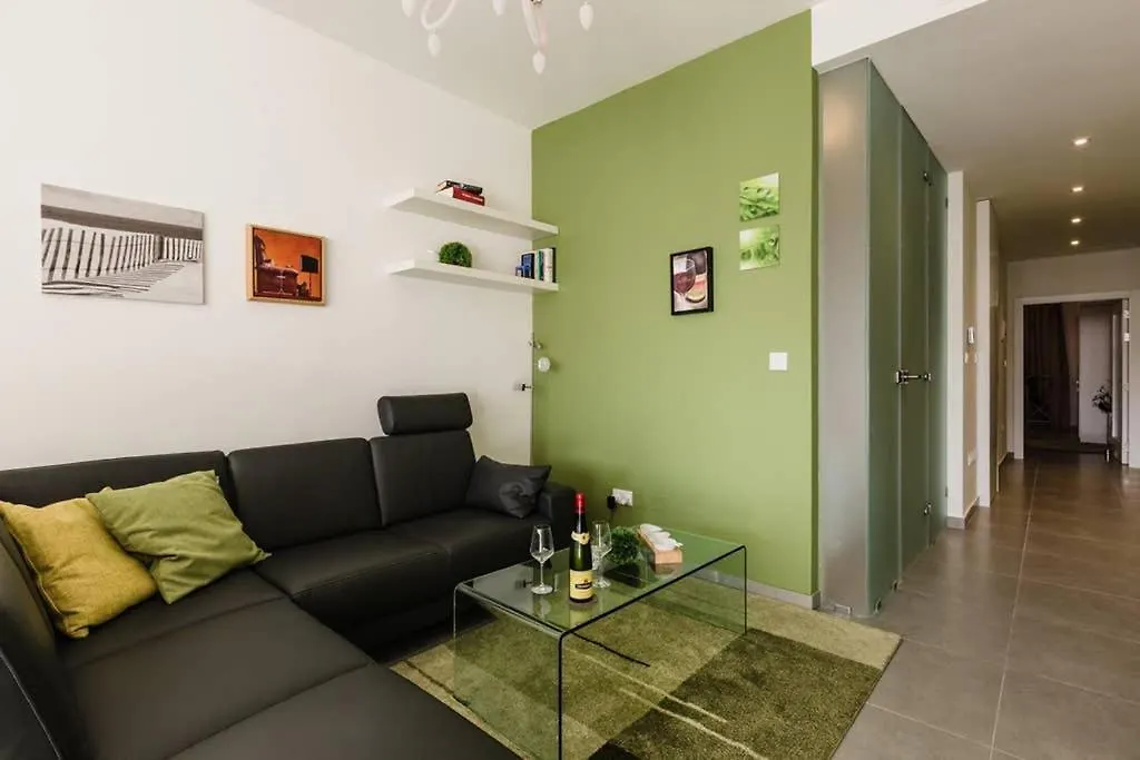 Superb Southfacing Apartment In The Heart Of St.Julians Saint Julian's